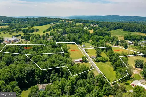641 Mohns Hill Rd, Reading, PA 19608