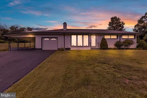 Exterior - 1076 Freemansville Rd, Reading, PA 19607 photo 8 of 8