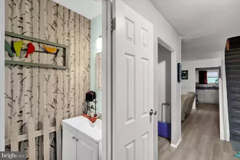 Entry Way - 1153 Fox Run, Reading, PA 19606 photo 1 of 2