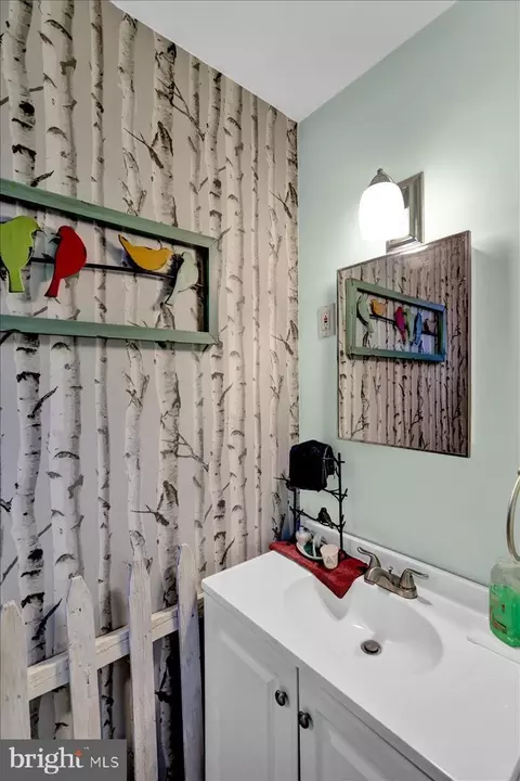 Bath - 1153 Fox Run, Reading, PA 19606 photo 1 of 3
