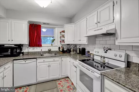 Kitchen - 1153 Fox Run, Reading, PA 19606 photo 1 of 2