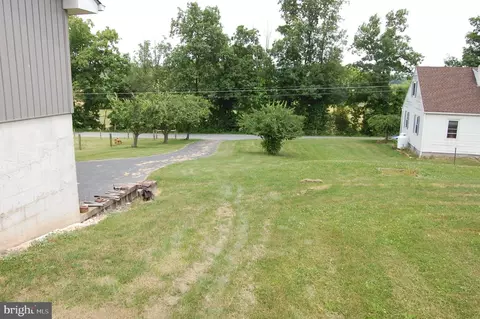 Exterior - 230 Walnut Rd, Reading, PA 19606 photo 1 of 1