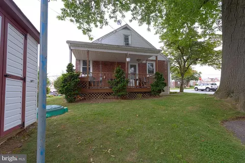 724 Milford Ave, Reading, PA 19607 photo 2