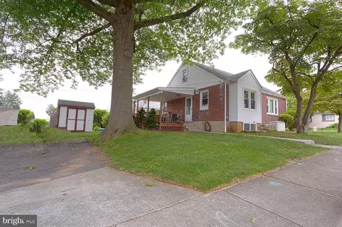 724 Milford Ave, Reading, PA 19607 photo 4