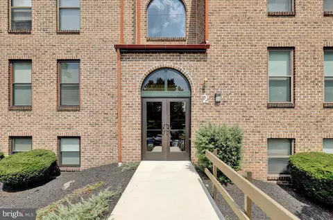 2 B Olympic Dr, Reading, PA 19607