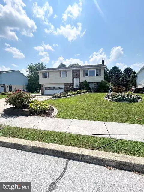 618 Lyman Ave, Womelsdorf, PA 19567
