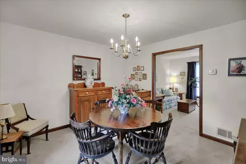 2003 Buckman Ave, Reading, PA 19610 photo 11