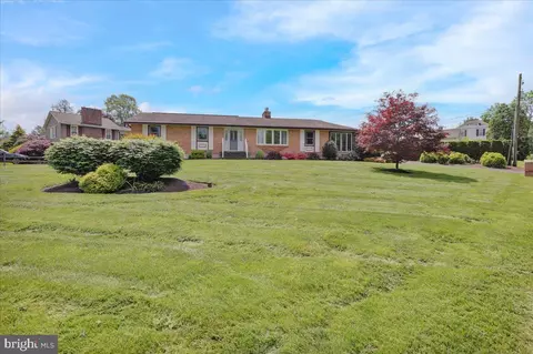 15 Galen Ave, Wernersville, PA 19565