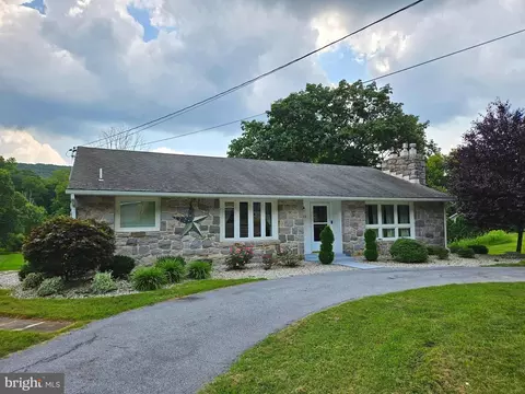 1723 Friedensburg Rd, Reading, PA 19606