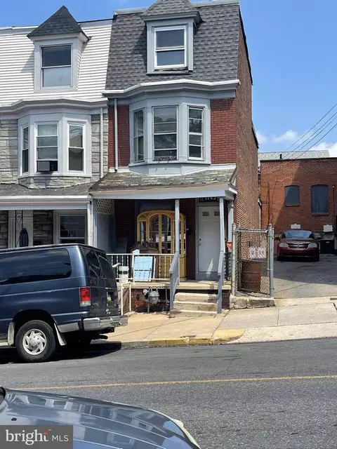 1143 Buttonwood St, Reading, PA 19604