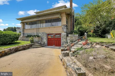 3240 Perkiomen Ave, Reading, PA 19606