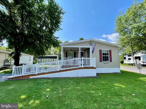 3450 Mountain Rd #M54, Hamburg, PA 19526