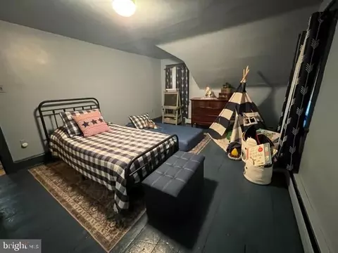 Bedroom - 821 Sheerlund Rd, Reading, PA 19607 photo 2 of 3
