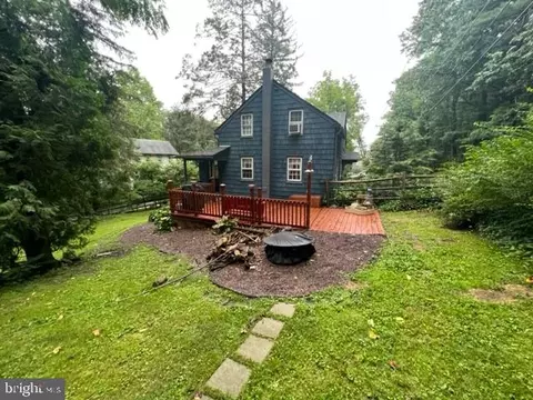 Exterior - 821 Sheerlund Rd, Reading, PA 19607 photo 4 of 5