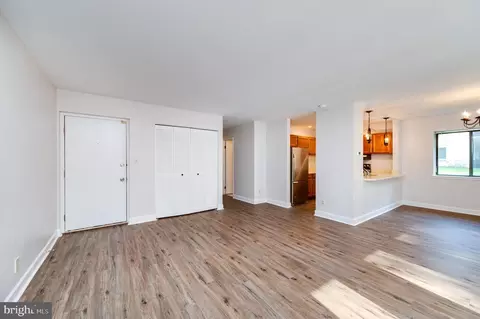Living - 49 A Muirfield Dr, Reading, PA 19607 photo 4 of 5