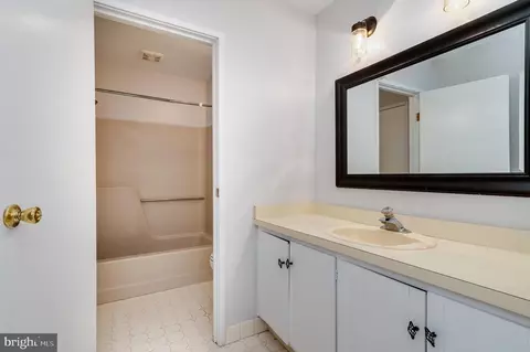 Bath - 49 A Muirfield Dr, Reading, PA 19607 photo 1 of 1