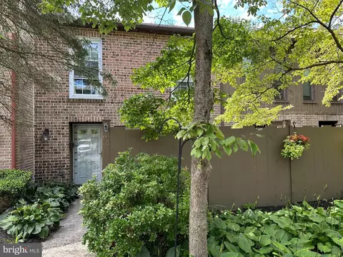 91 Burning Tree Ln, Reading, PA 19607