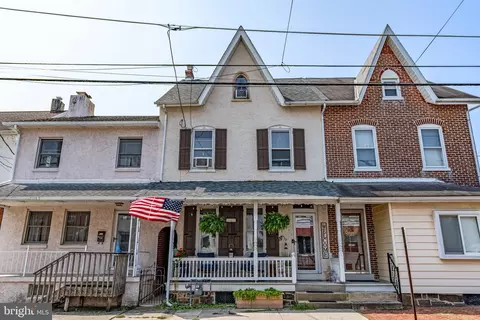 402 E 4th St, Boyertown, PA 19512
