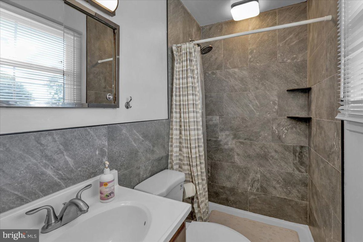 534 Calco Ave, Reading, PA 19608 photo 41