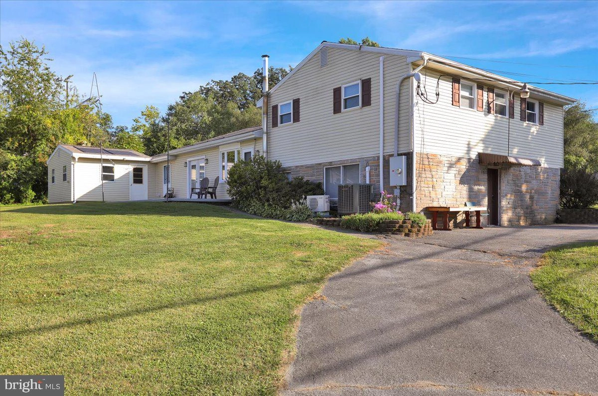 534 Calco Ave, Reading, PA 19608 photo 5