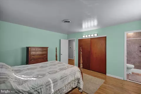 534 Calco Ave, Reading, PA 19608 photo 40