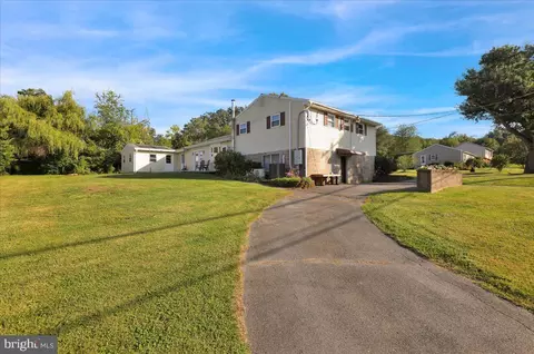 534 Calco Ave, Reading, PA 19608 photo 4