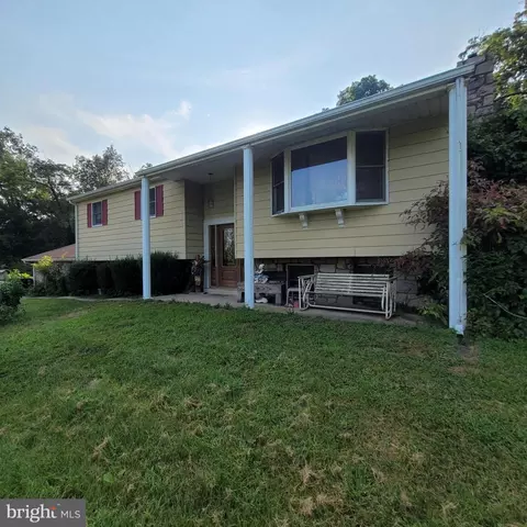 316 Fancy Hill Rd, Boyertown, PA 19512