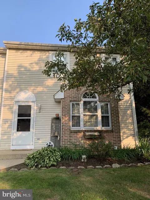 15 Cranberry Rdg # -1, Reading, PA 19606