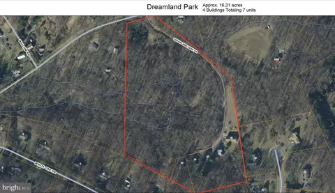 717379 Dreamland Park Dr, Fleetwood, PA 19522