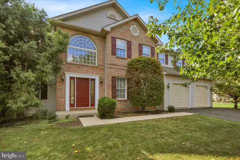 10 Virginia Ave, Sinking Spring, PA 19608
