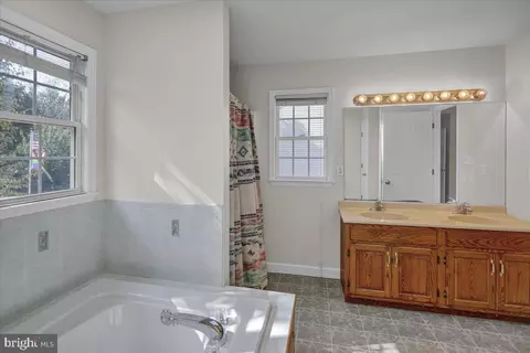 Bath - 10 Virginia Ave, Sinking Spring, PA 19608 photo 3 of 4