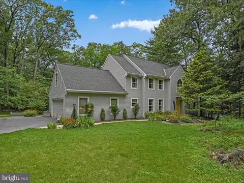 4034 Hillview Rd, Temple, PA 19560