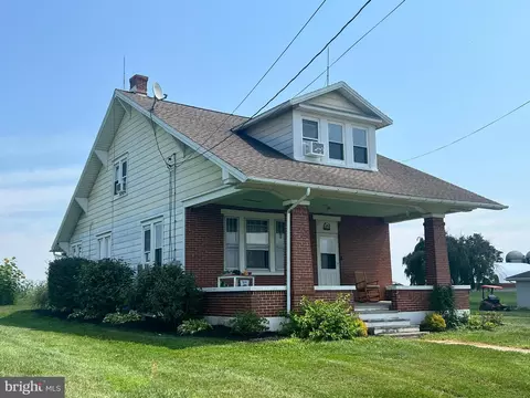 77 S Kemp Rd, Kutztown, PA 19530
