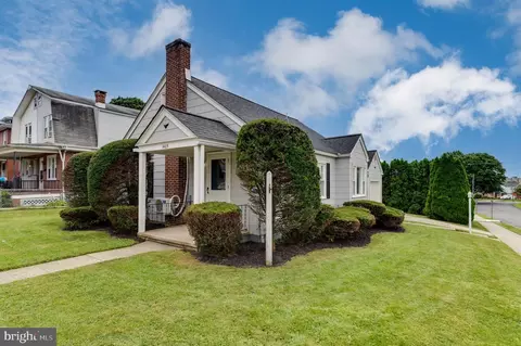1403 Lacrosse Ave, Reading, PA 19607 photo 2
