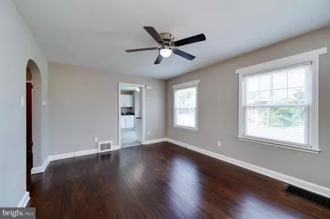 1403 Lacrosse Ave, Reading, PA 19607 photo 4