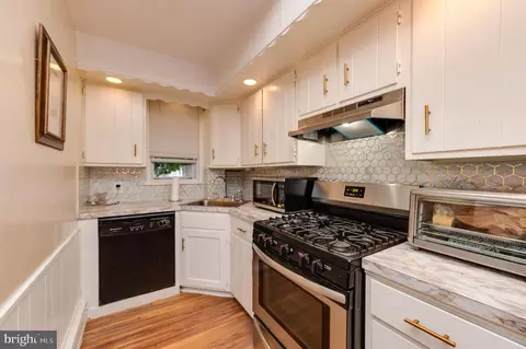 820 Gordon St, Reading, PA 19601 photo 8