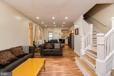 820 Gordon St, Reading, PA 19601 photo 5