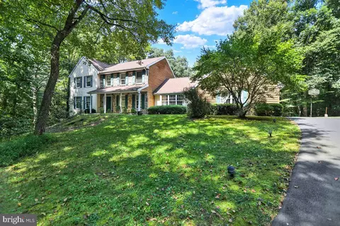 210 Whispering Pines Ln, Birdsboro, PA 19508