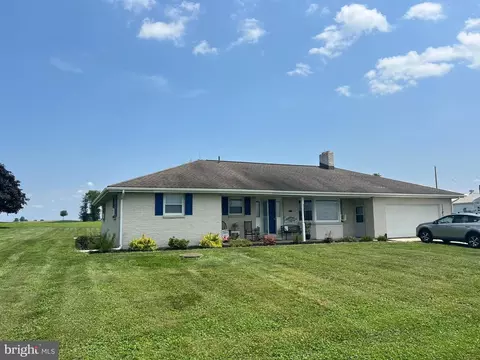 81 S Kemp Rd, Kutztown, PA 19530