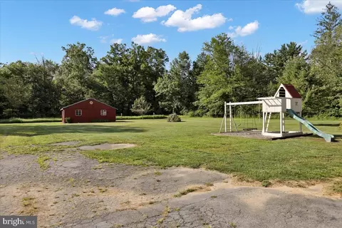 154 Water St, Oley, PA 19547 photo 5