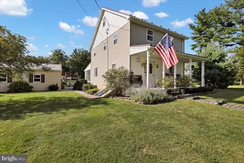 154 Water St, Oley, PA 19547 photo 2