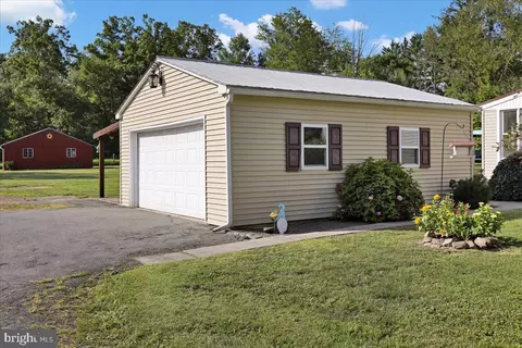154 Water St, Oley, PA 19547 photo 4