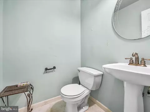 610 Frederick St, Reading, PA 19608 photo 12