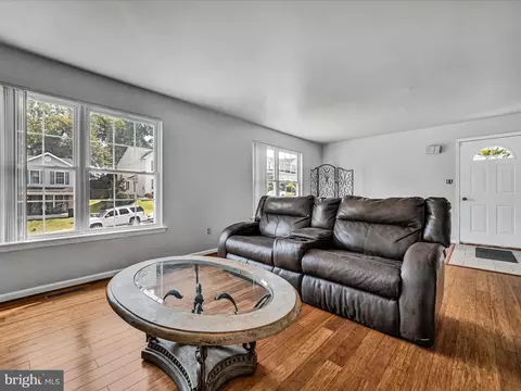 610 Frederick St, Reading, PA 19608 photo 4