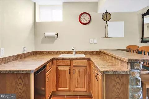 Kitchen - 907 Billy Dr, Sinking Spring, PA 19608 photo 4 of 4