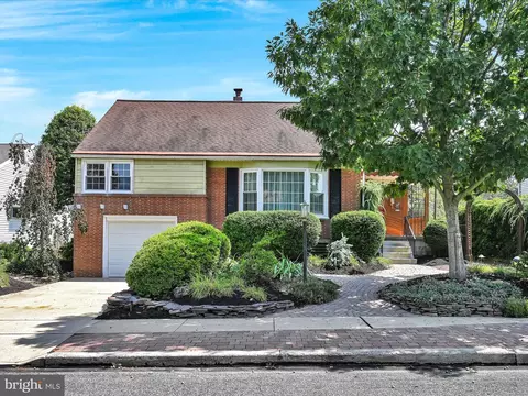 112 Eric Ave, Shillington, PA 19607