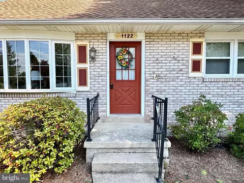 Exterior - 1122 Broadway Blvd, Reading, PA 19607 photo 2 of 8