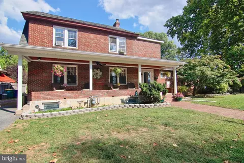 5 E Court Blvd, West Lawn, PA 19609