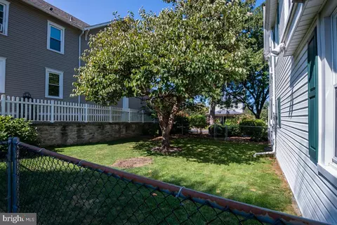 Exterior - 107 S Miller St, Reading, PA 19607 photo 6 of 10