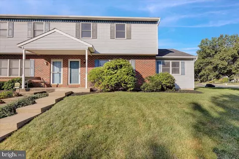 400 Reeser St, Leesport, PA 19533